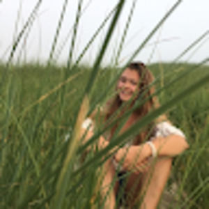 Meet your Posher, Avery